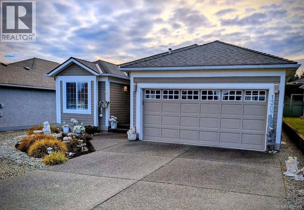 1307 Oceanside Dr, Qualicum Beach, British Columbia  V9K 2K4 - Photo 2 - 1026588