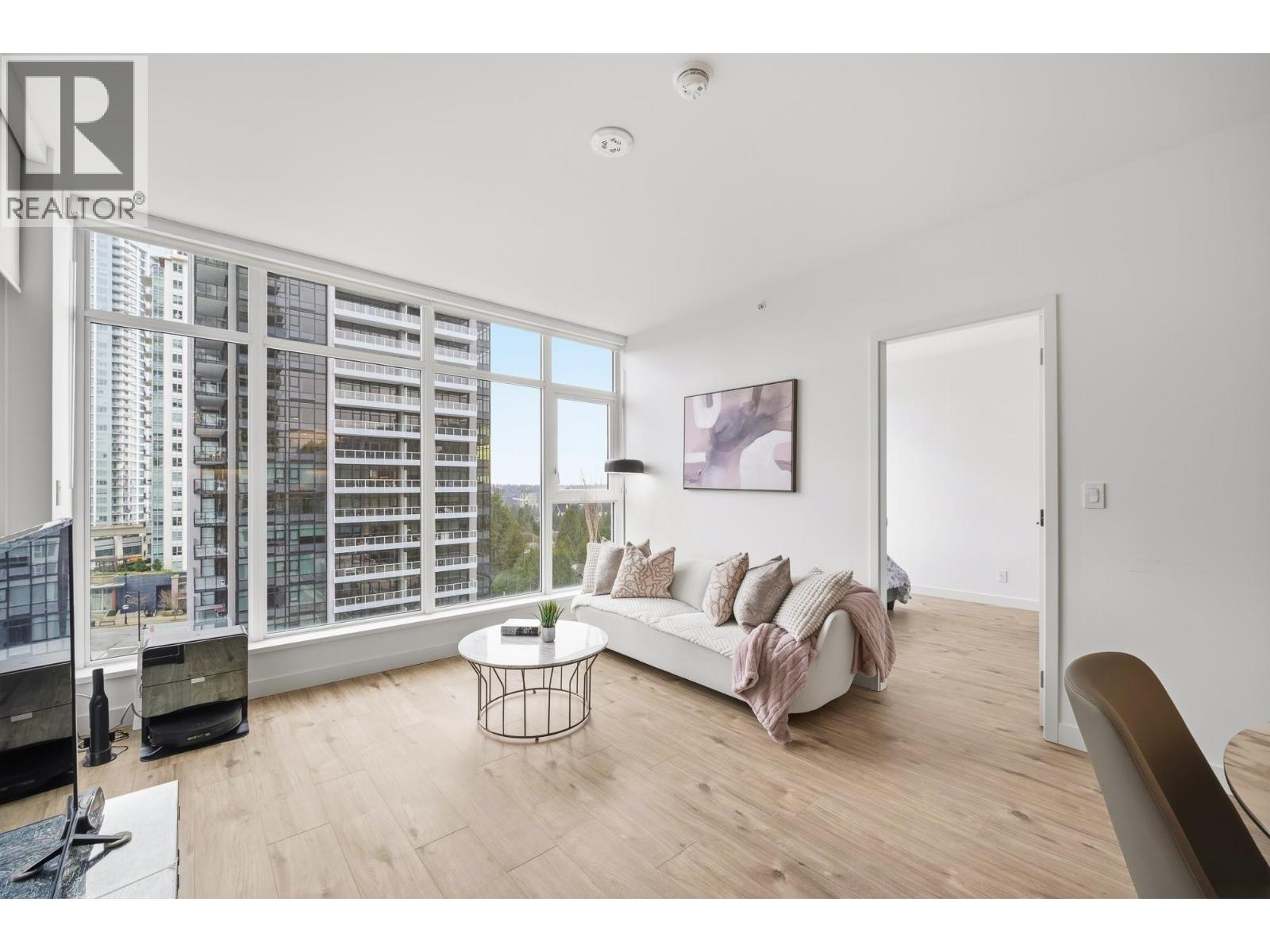 706 720 Farrow Street, Coquitlam, British Columbia  V3J 0P3 - Photo 1 - R3089788