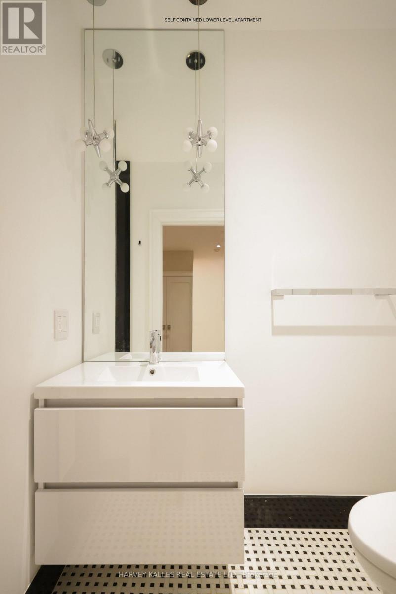 94b Admiral Road, Toronto, Ontario  M5R 2L6 - Photo 41 - C12804058