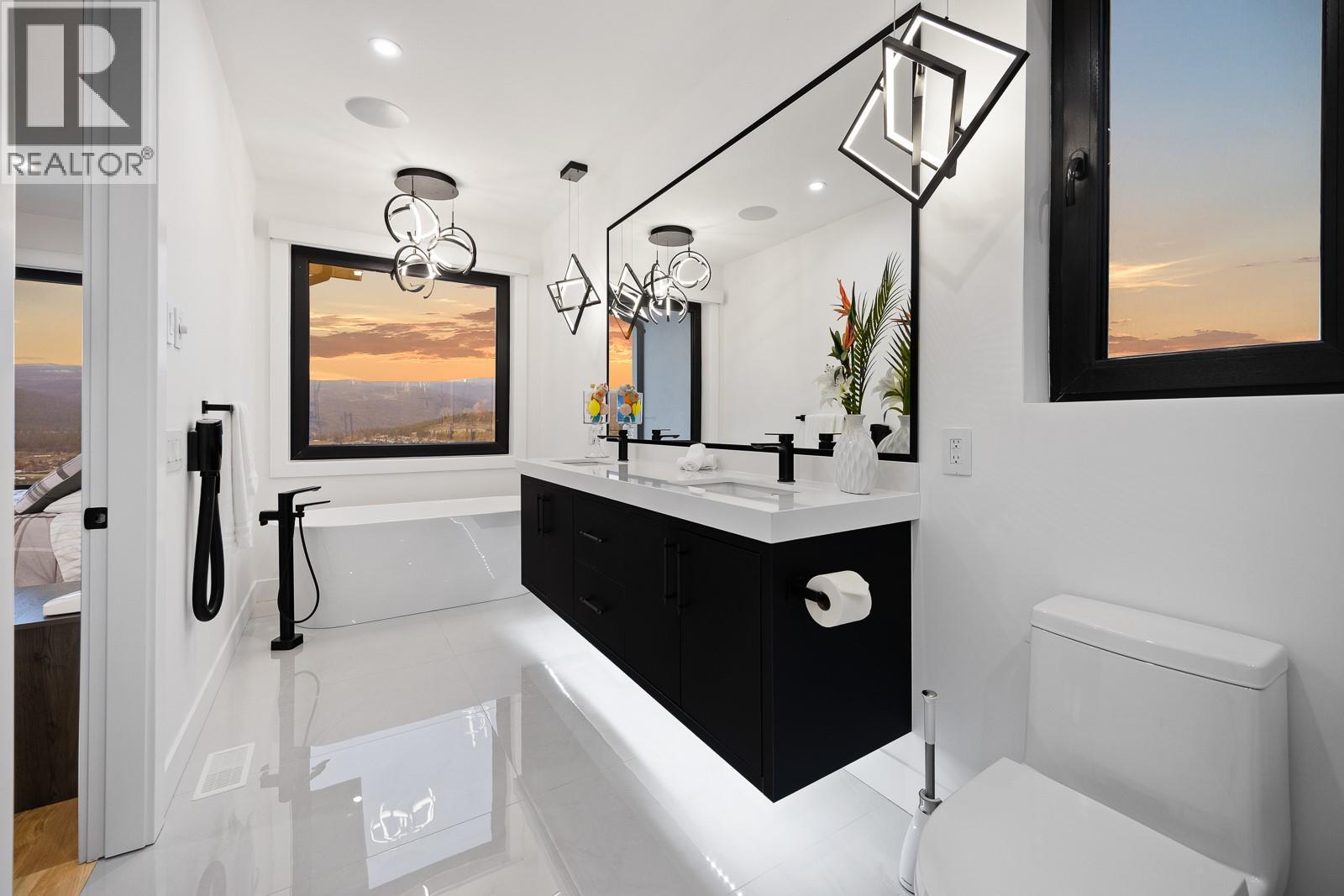 1102 Carnoustie Drive, Kelowna, British Columbia  V1P 0A3 - Photo 37 - 10376567