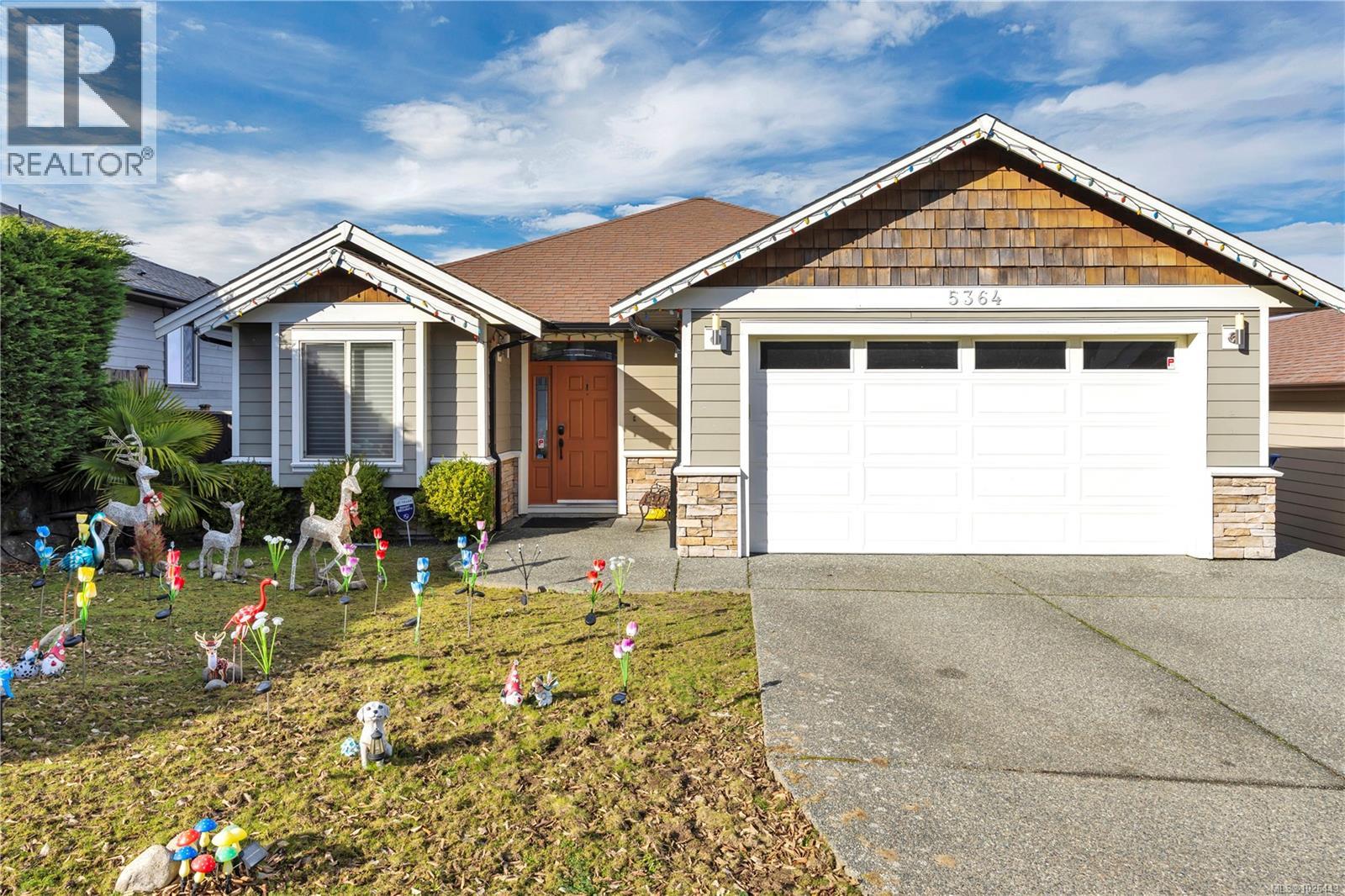 5364 Laguna Way, Nanaimo, British Columbia