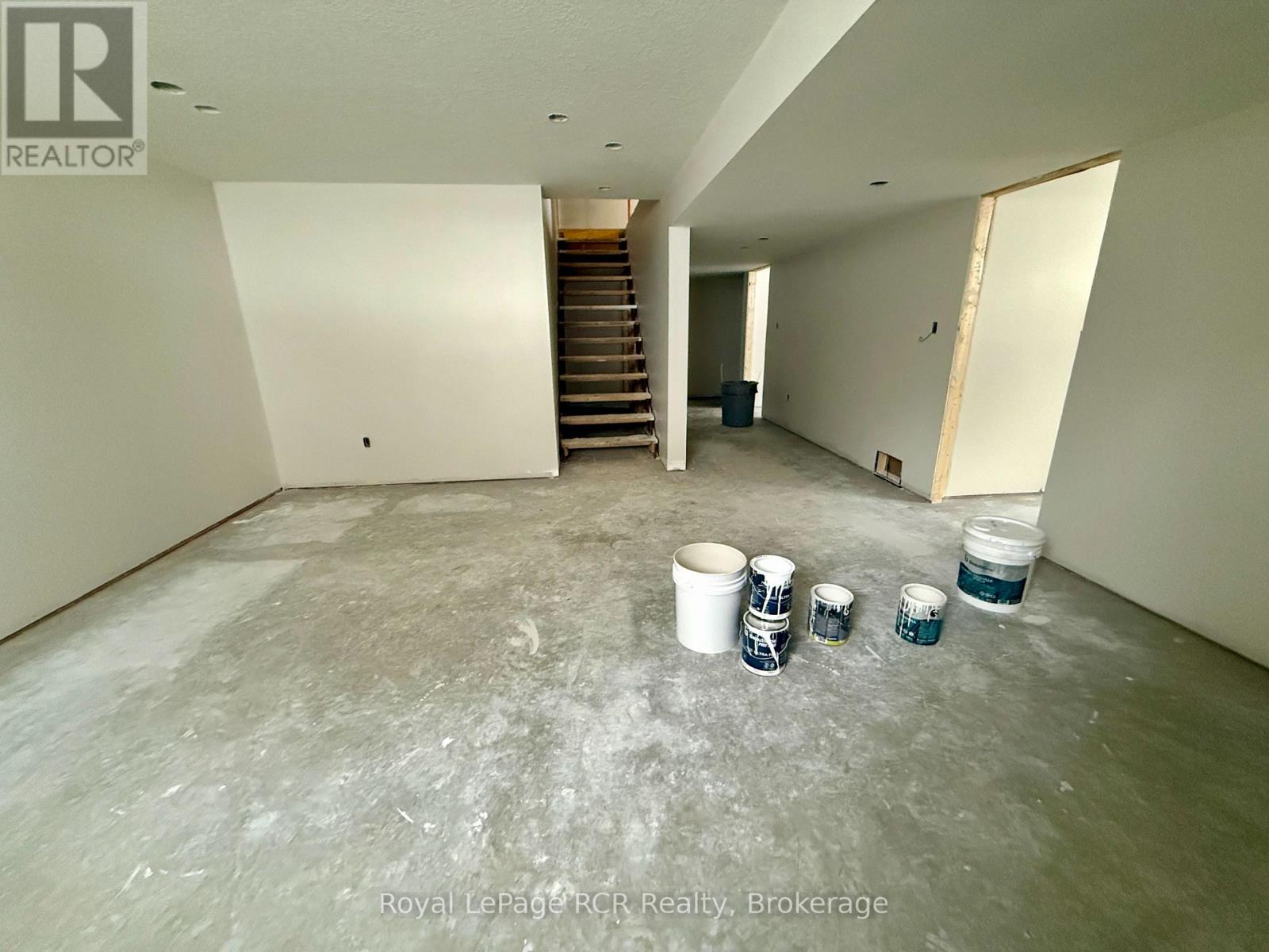 86 Griffith Street, Brockton, Ontario N0G 2V0 - Photo 18 - X12808040