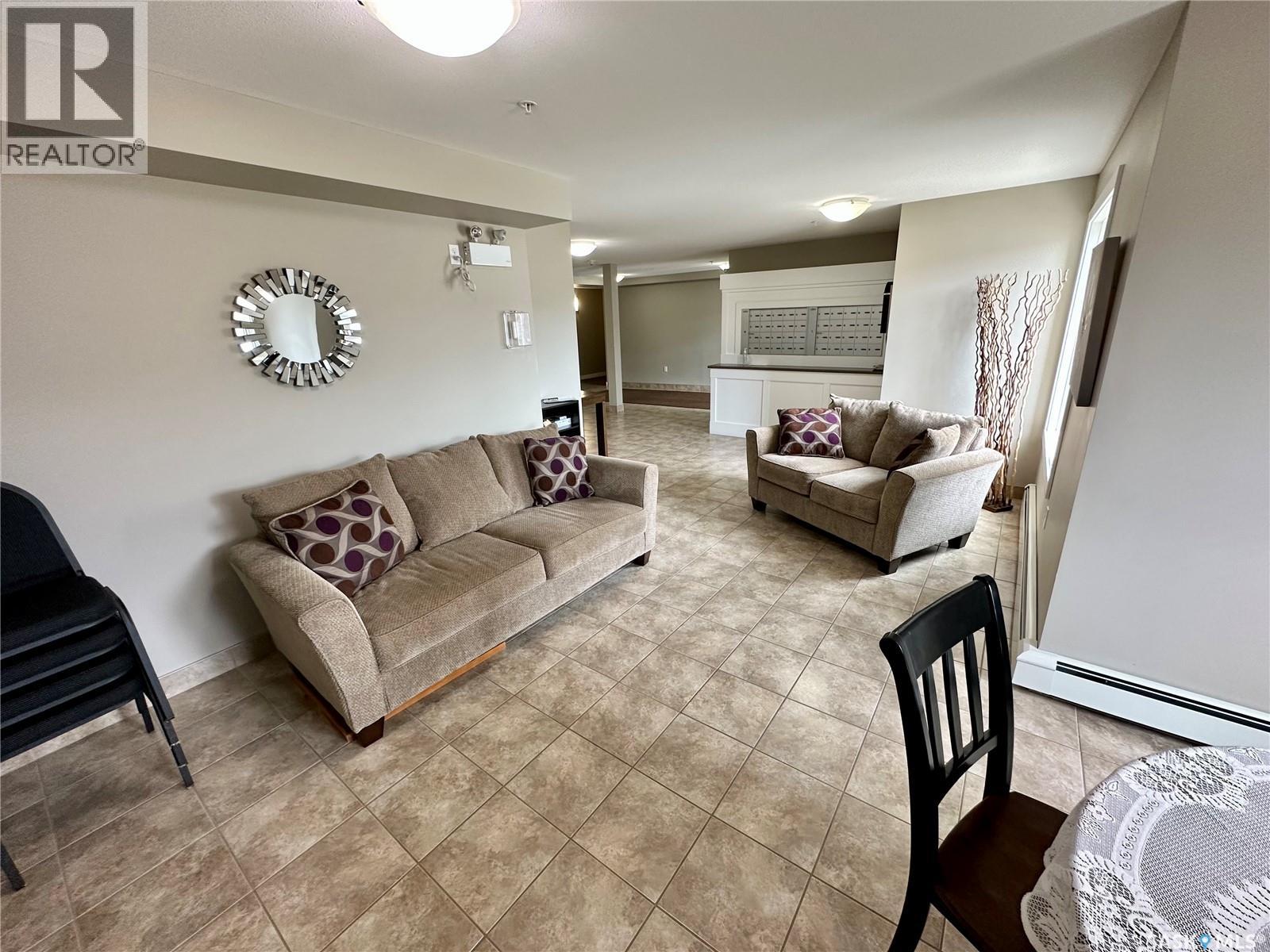 202 820 5th Street Ne, Weyburn, Saskatchewan  S4H 2V2 - Photo 18 - SK028938