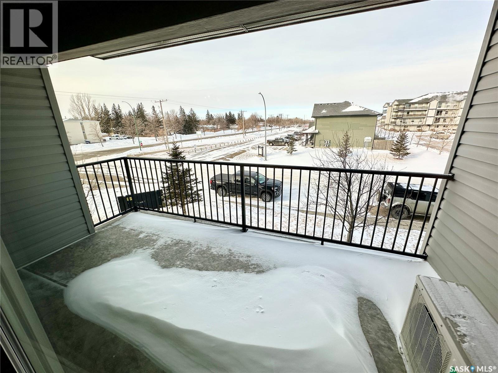 202 820 5th Street Ne, Weyburn, Saskatchewan  S4H 2V2 - Photo 6 - SK028938