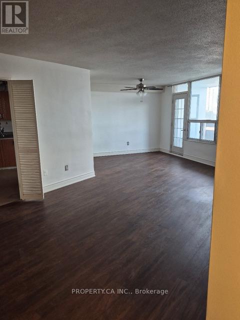 712 - 10 Edgecliffe Golfway, Toronto, Ontario  M3C 3A3 - Photo 10 - C12808032