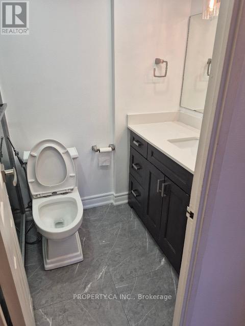 712 - 10 Edgecliffe Golfway, Toronto, Ontario  M3C 3A3 - Photo 17 - C12808032