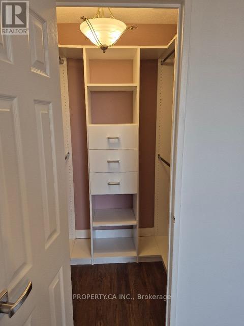 712 - 10 Edgecliffe Golfway, Toronto, Ontario  M3C 3A3 - Photo 6 - C12808032