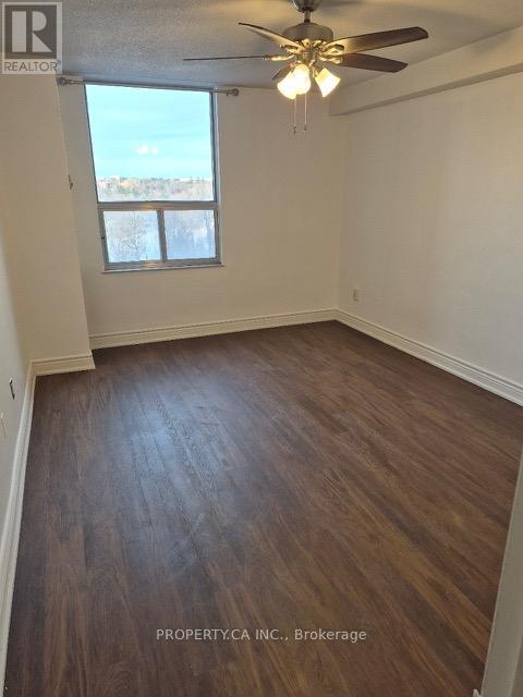 712 - 10 Edgecliffe Golfway, Toronto, Ontario  M3C 3A3 - Photo 9 - C12808032