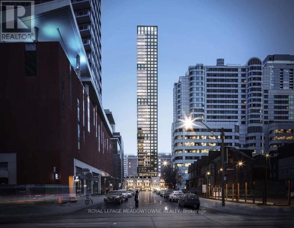 604 - 327 KING STREET, Toronto, Ontario