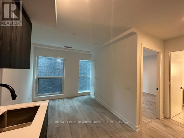 604 - 327 King Street W, Toronto, Ontario  M5V 0W7 - Photo 6 - C12808050