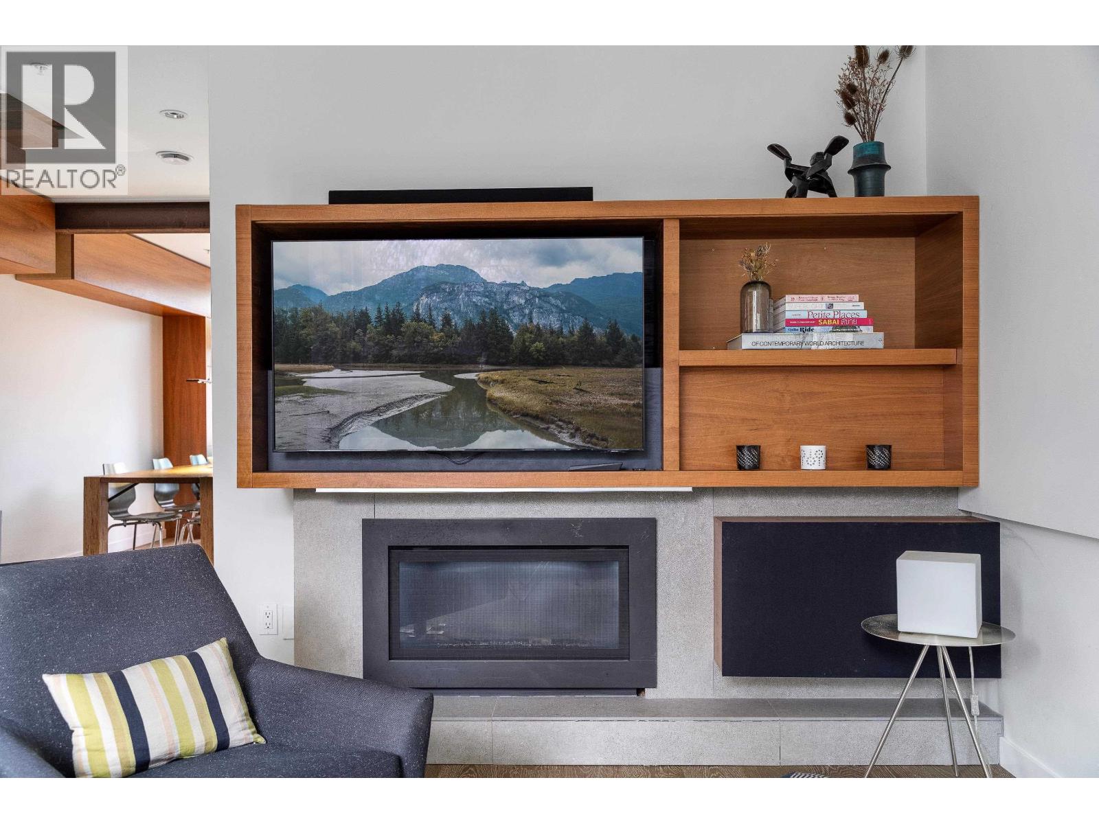 1928 Templeton Drive, Vancouver, British Columbia  V5N 4W1 - Photo 2 - R3092138