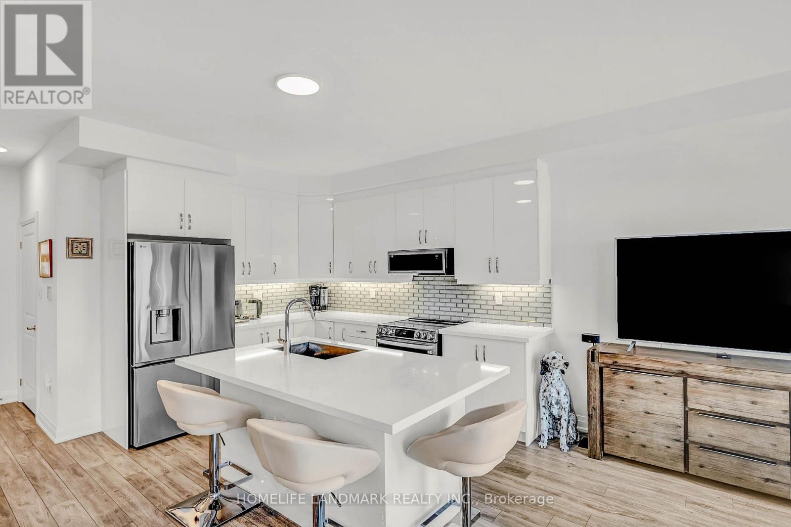 53 Sagewood Avenue, Barrie, Ontario  L9J 0K4 - Photo 12 - S12808042