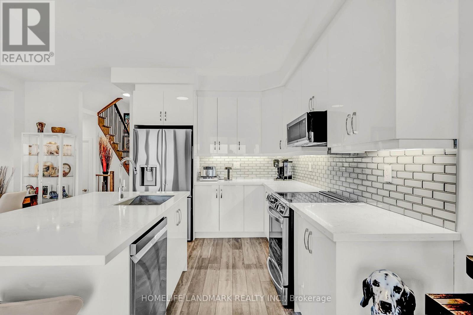 53 Sagewood Avenue, Barrie, Ontario  L9J 0K4 - Photo 13 - S12808042