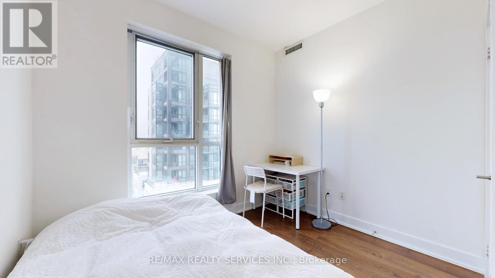 3210 - 7 Mabelle Avenue, Toronto, Ontario  M9A 0C9 - Photo 16 - W12808036