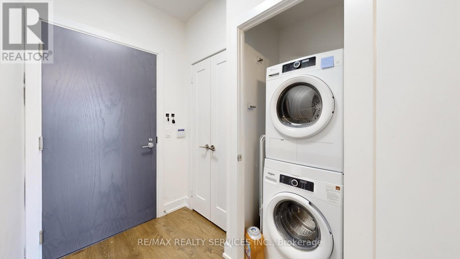 3210 - 7 Mabelle Avenue, Toronto, Ontario  M9A 0C9 - Photo 19 - W12808036