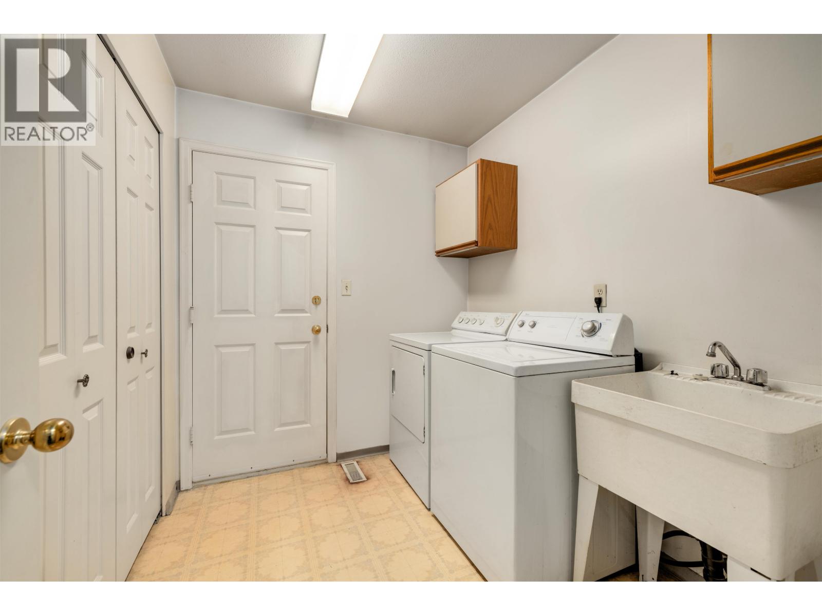 10740 Agassiz Court, Richmond, British Columbia  V7A 4K2 - Photo 21 - R3091207