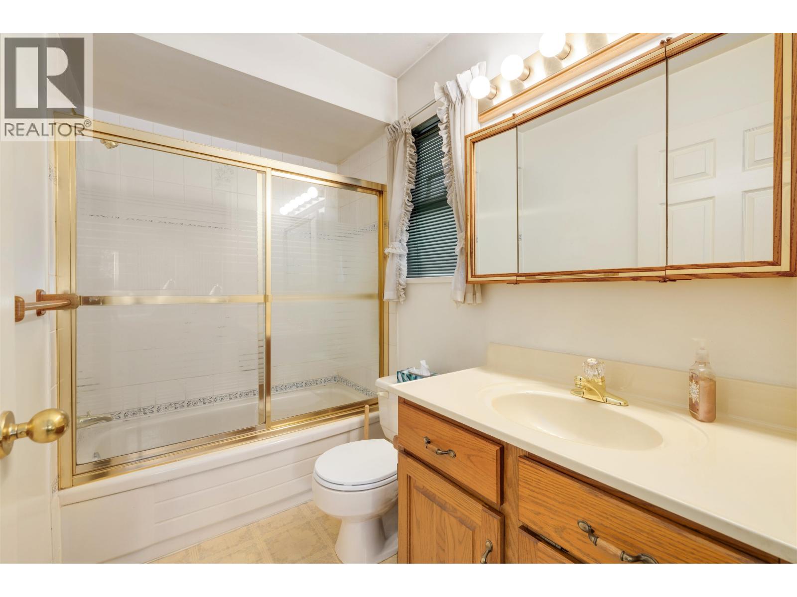 10740 Agassiz Court, Richmond, British Columbia  V7A 4K2 - Photo 17 - R3091207