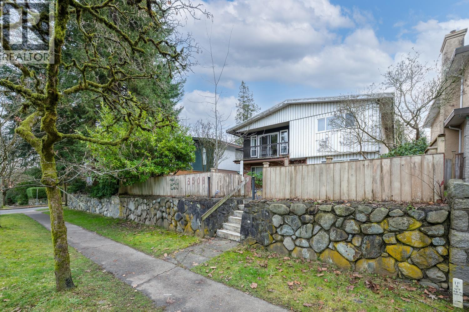 3506 W 29TH AVENUE, Vancouver, British Columbia