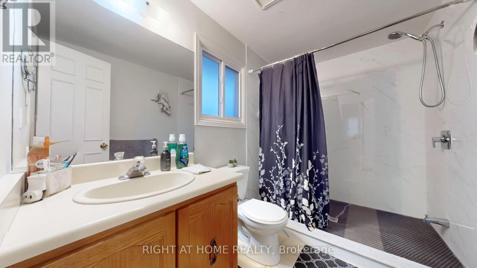 86 Weldrick Road E, Richmond Hill, Ontario  L4T 8T7 - Photo 25 - N12808066