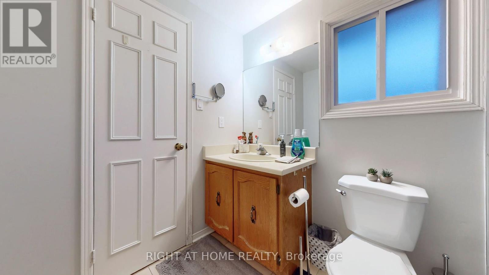 86 Weldrick Road E, Richmond Hill, Ontario  L4T 8T7 - Photo 26 - N12808066