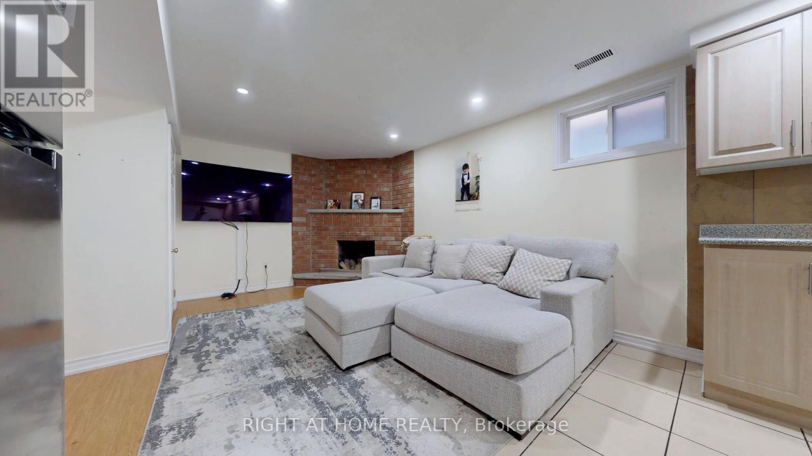 86 Weldrick Road E, Richmond Hill, Ontario  L4T 8T7 - Photo 37 - N12808066