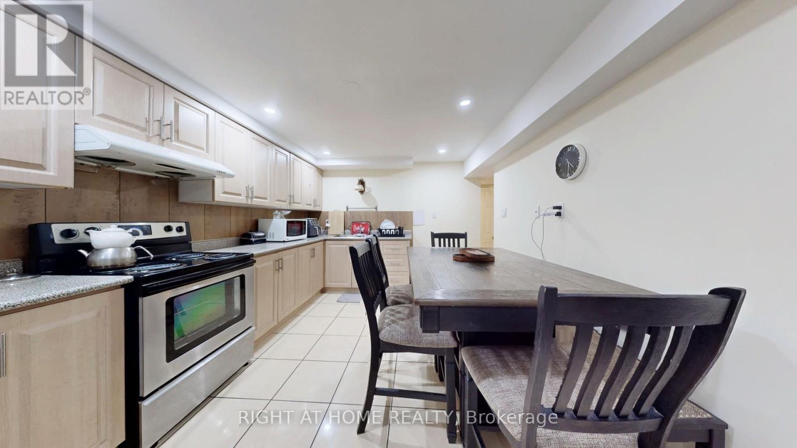 86 Weldrick Road E, Richmond Hill, Ontario  L4T 8T7 - Photo 41 - N12808066