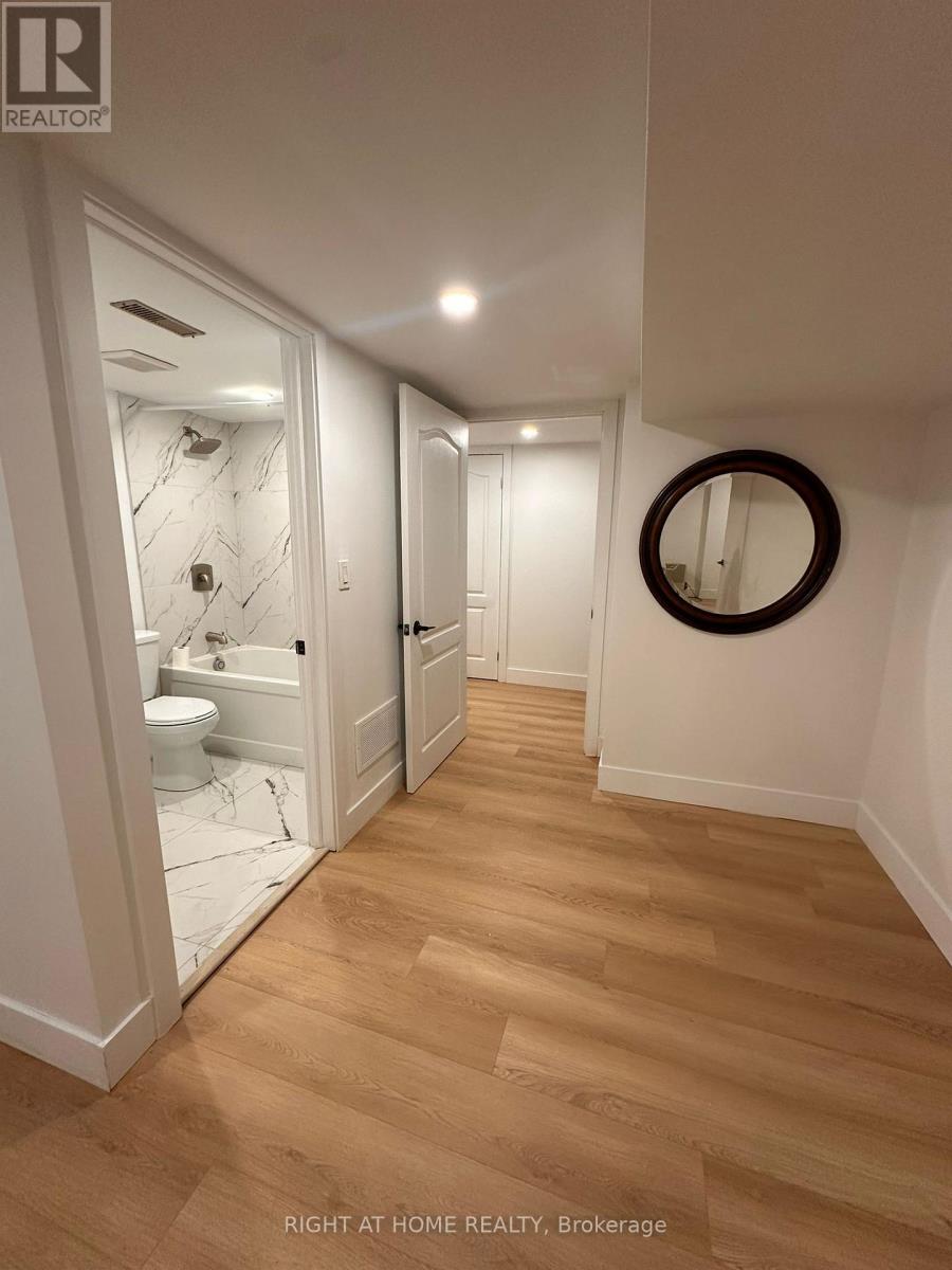 Bsmt 2 - 24 Sunbay Court, Richmond Hill, Ontario  L4E 3E3 - Photo 4 - N12808072