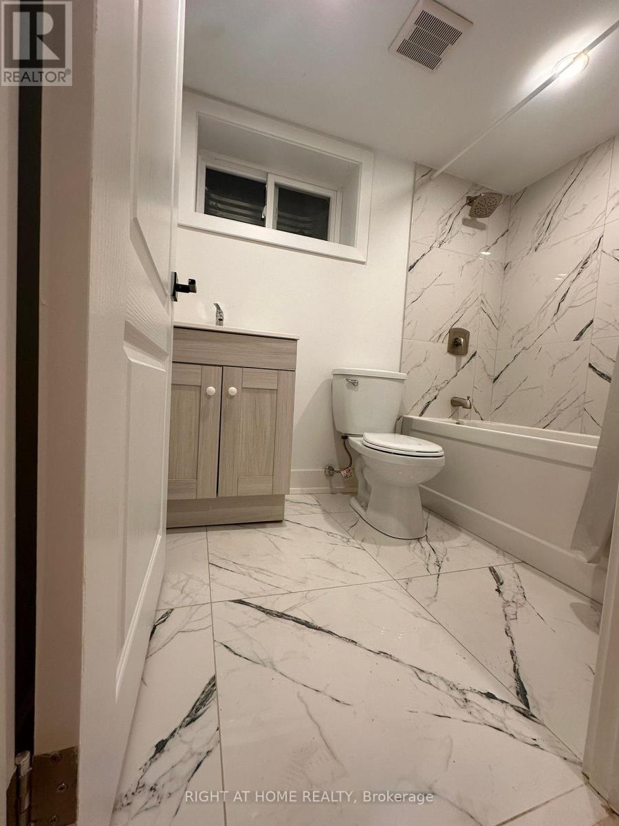 Bsmt 2 - 24 Sunbay Court, Richmond Hill, Ontario  L4E 3E3 - Photo 6 - N12808072