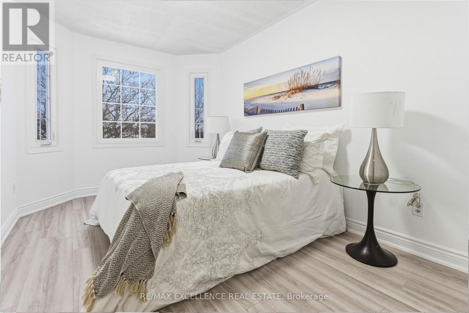 24 Saint Tropez Court, Brampton, Ontario  L6Y 4P9 - Photo 12 - W12808088