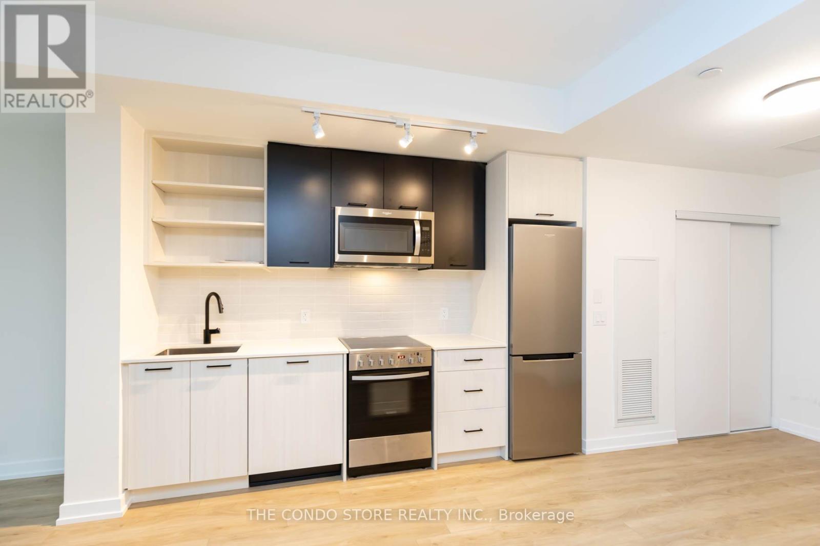 524 - 2300 St. Clair Avenue W, Toronto, Ontario  M6N 0B3 - Photo 16 - W12808090