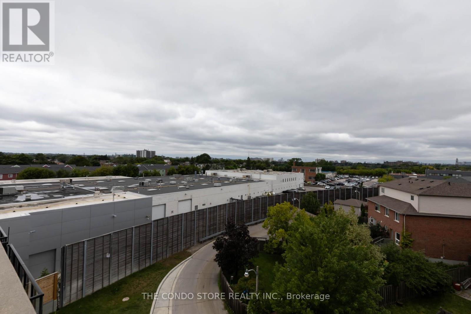 524 - 2300 St. Clair Avenue W, Toronto, Ontario  M6N 0B3 - Photo 30 - W12808090