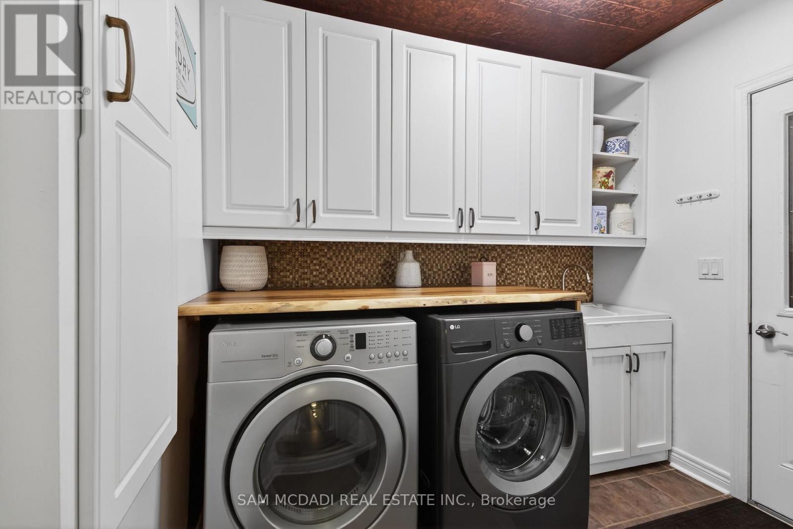 5224 Churchill Meadows Boulevard, Mississauga, Ontario  L5M 8C1 - Photo 6 - W12808100