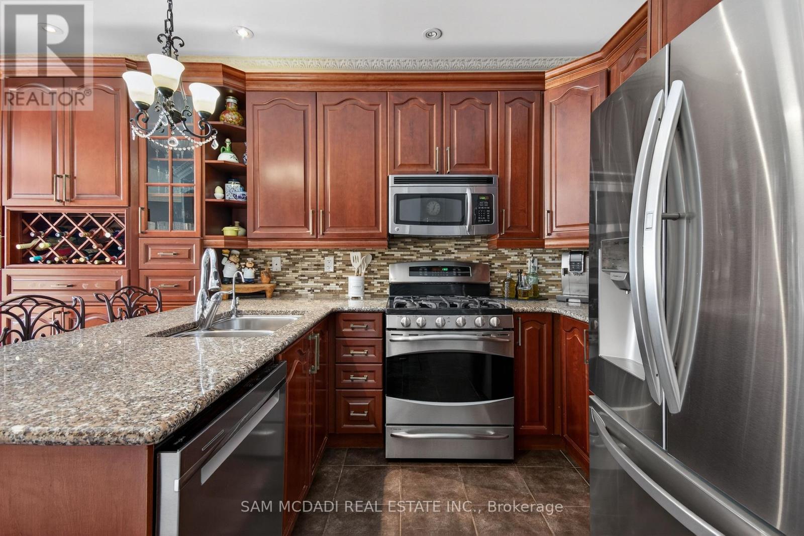 5224 Churchill Meadows Boulevard, Mississauga, Ontario  L5M 8C1 - Photo 8 - W12808100