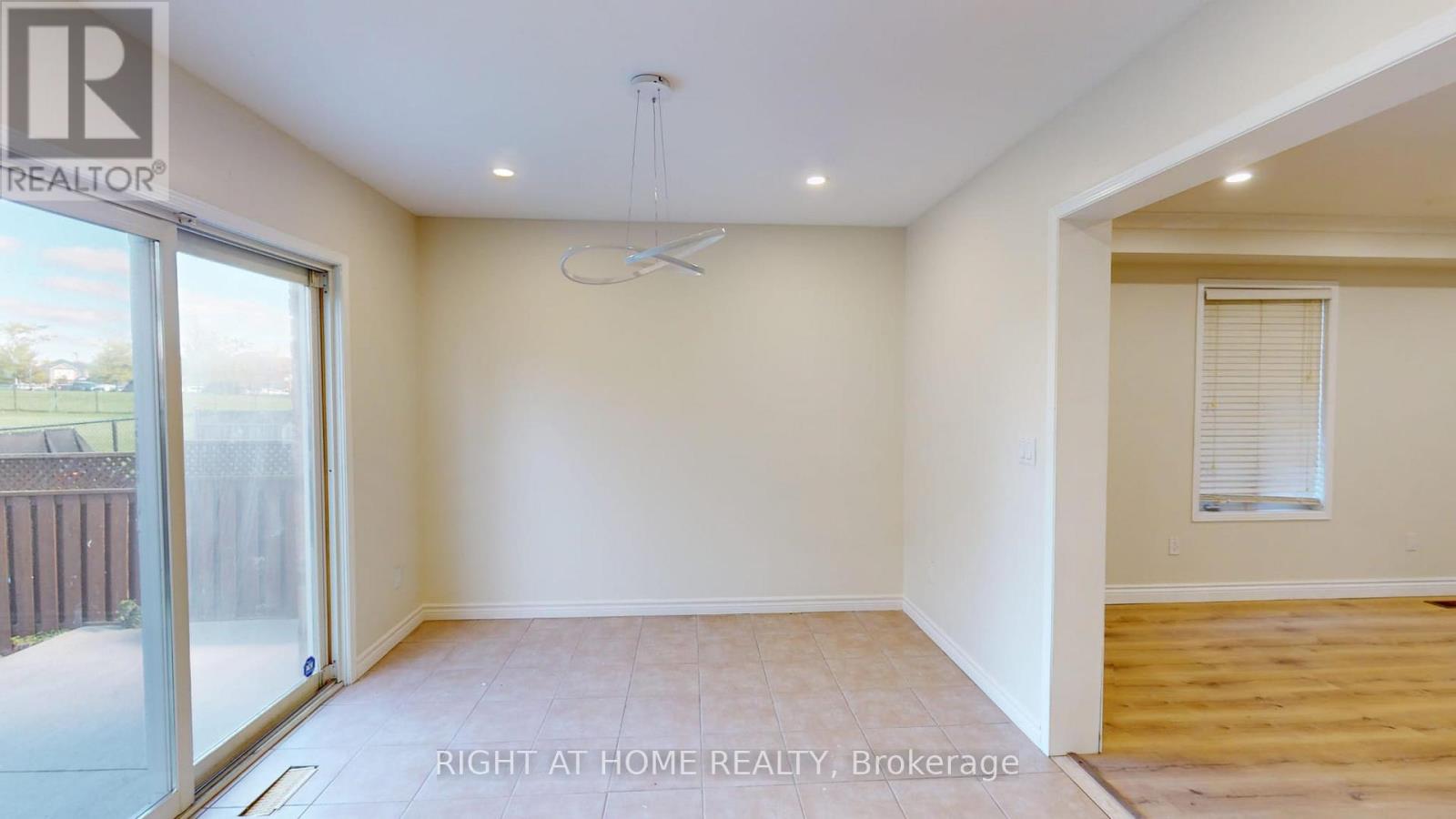 71 Beavervalley Drive, Brampton, Ontario  L7A 3R3 - Photo 14 - W12808112