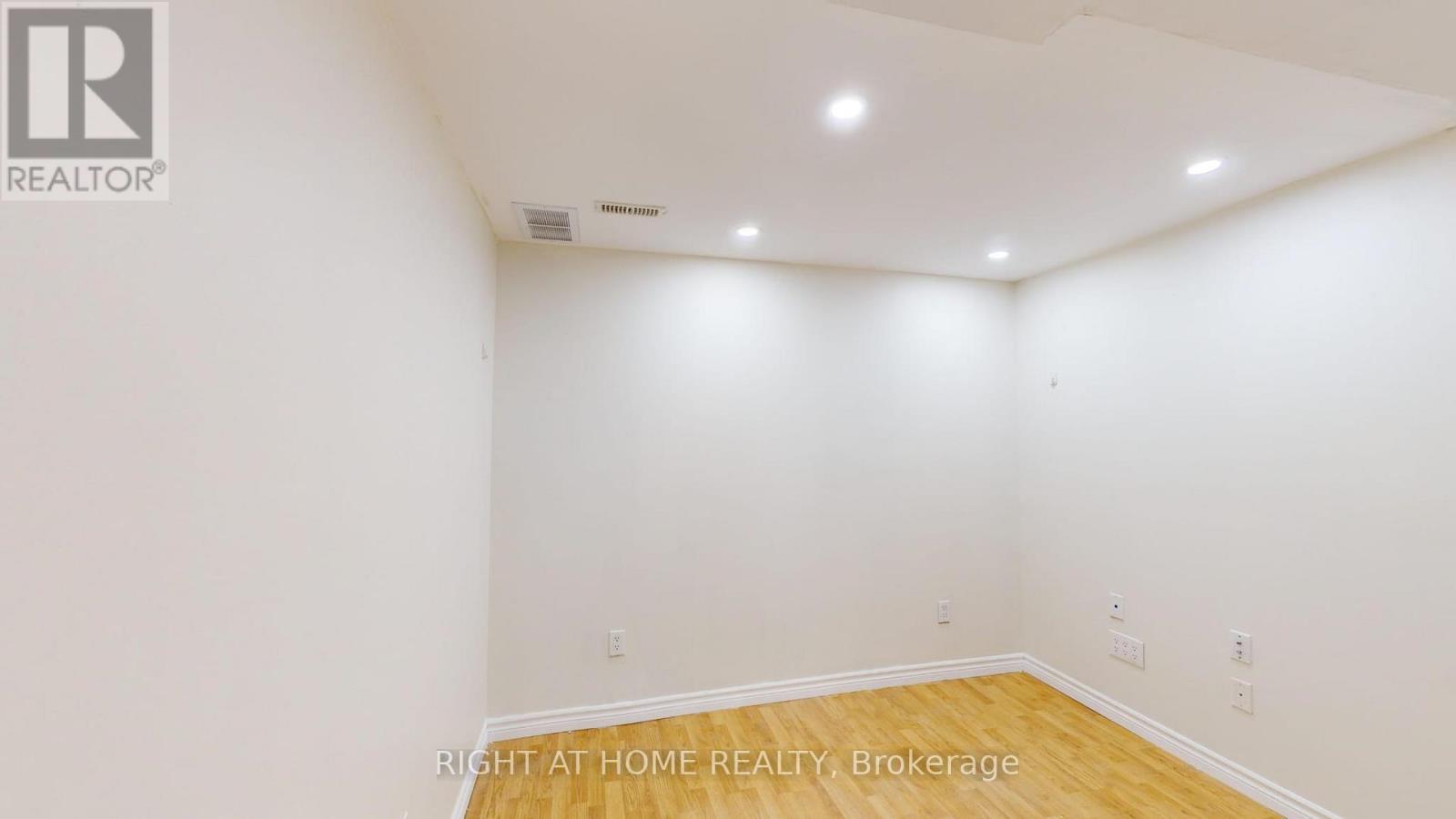 71 Beavervalley Drive, Brampton, Ontario  L7A 3R3 - Photo 15 - W12808112