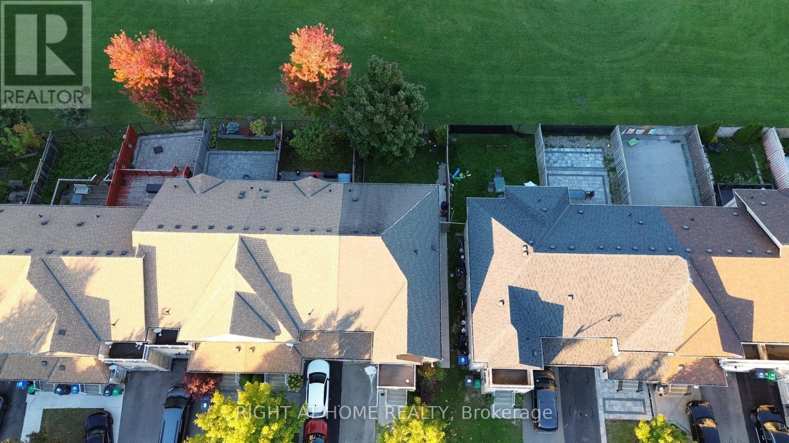 71 Beavervalley Drive, Brampton, Ontario  L7A 3R3 - Photo 4 - W12808112