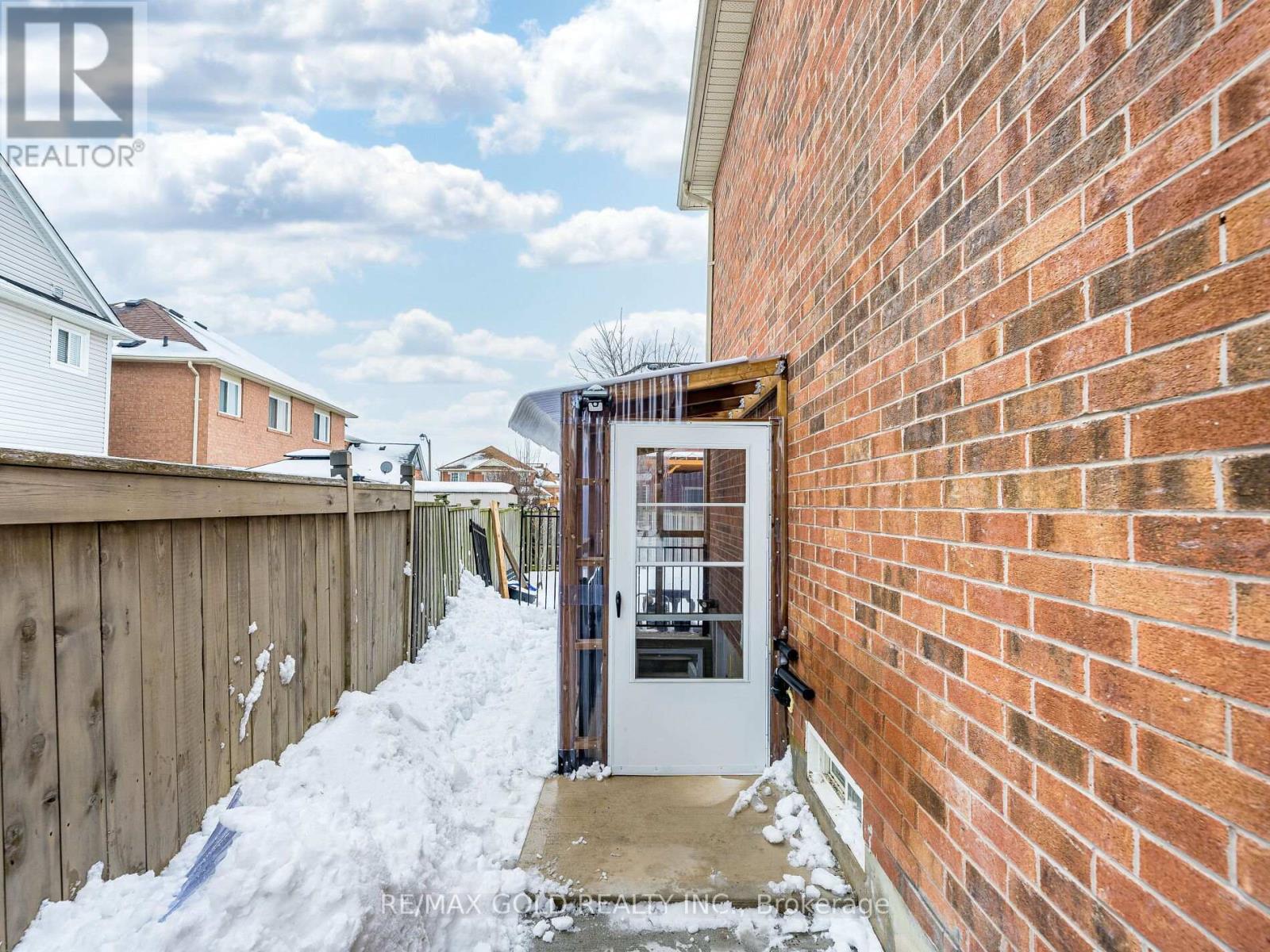 27 Allness Road, Brampton, Ontario  L7A 3N7 - Photo 31 - W12808116