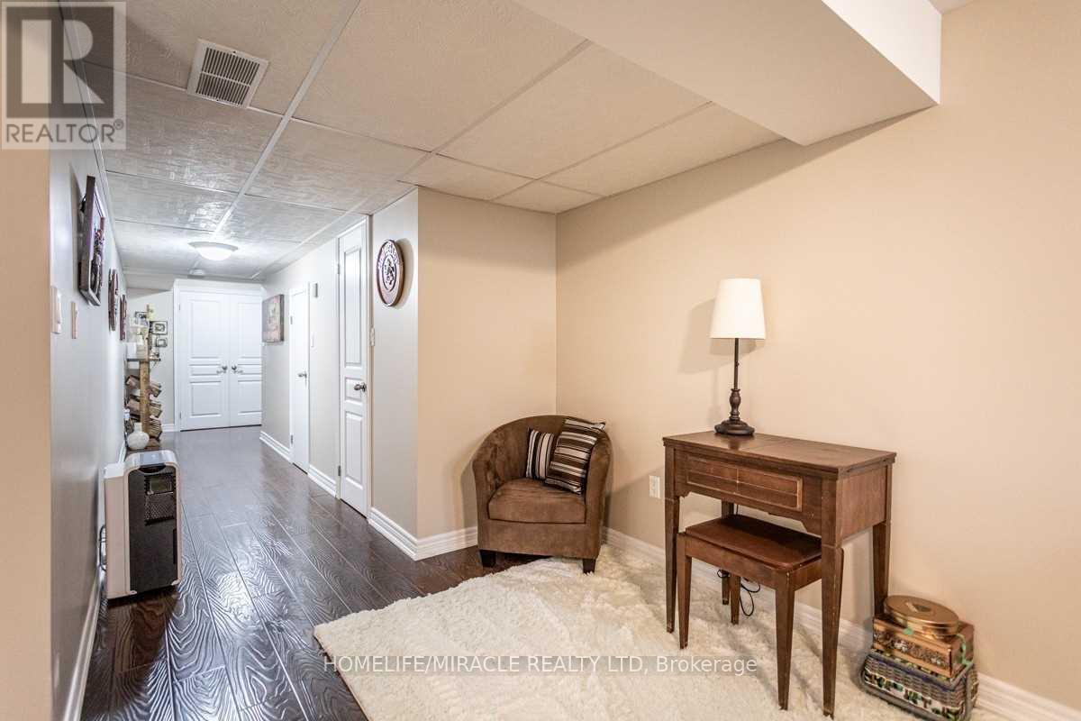 94 Fall Fair Way, Hamilton, Ontario  L0R 1C0 - Photo 31 - X12808108