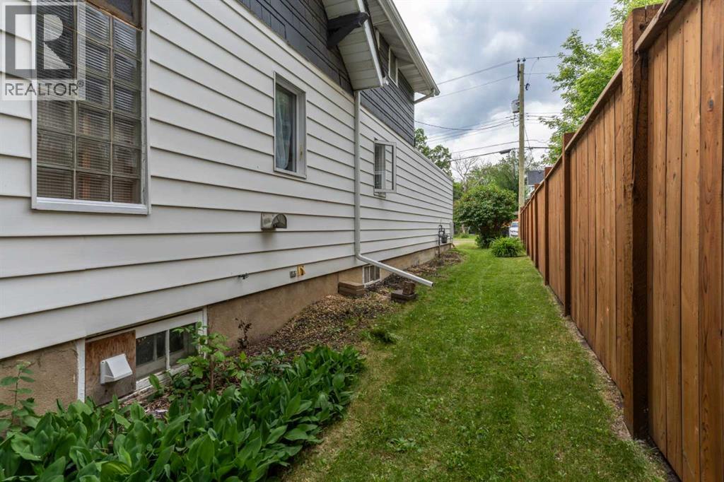 4714 48 Street, Camrose, Alberta  T4V 1L3 - Photo 21 - A2273781