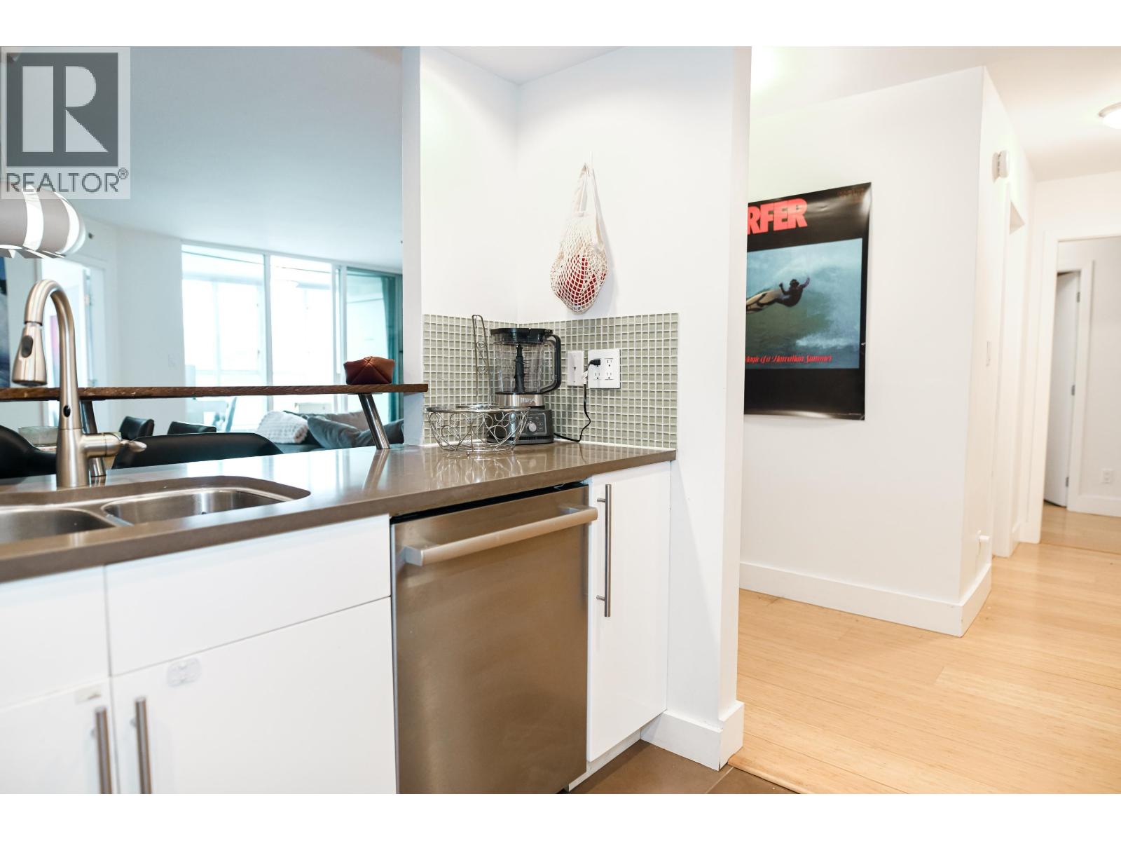 202 1188 Quebec Street, Vancouver, British Columbia  V6A 4B3 - Photo 6 - R3076695