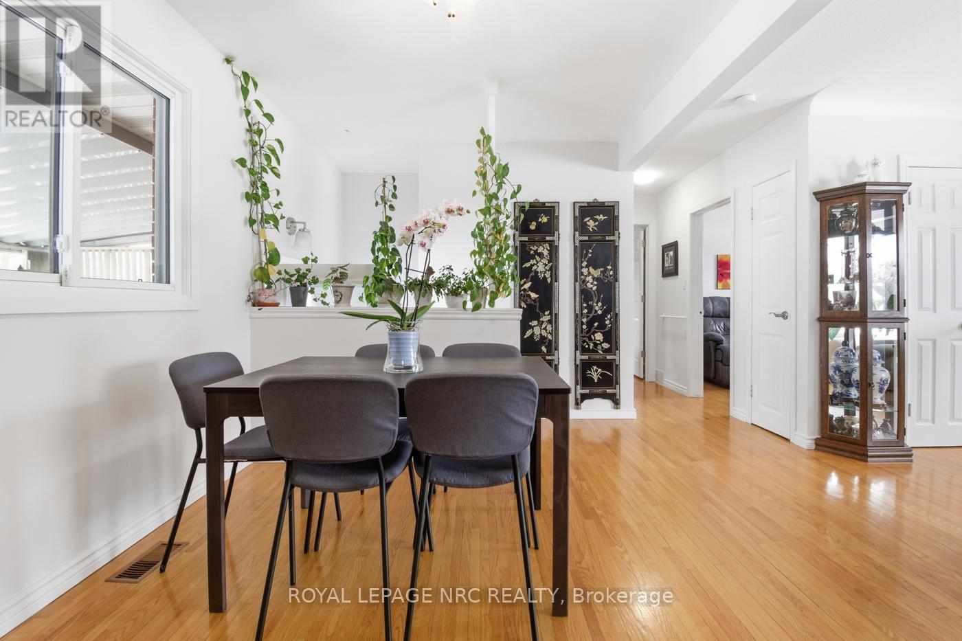 14 Terrace Avenue, Welland, Ontario  L3C 2C4 - Photo 11 - X12808136