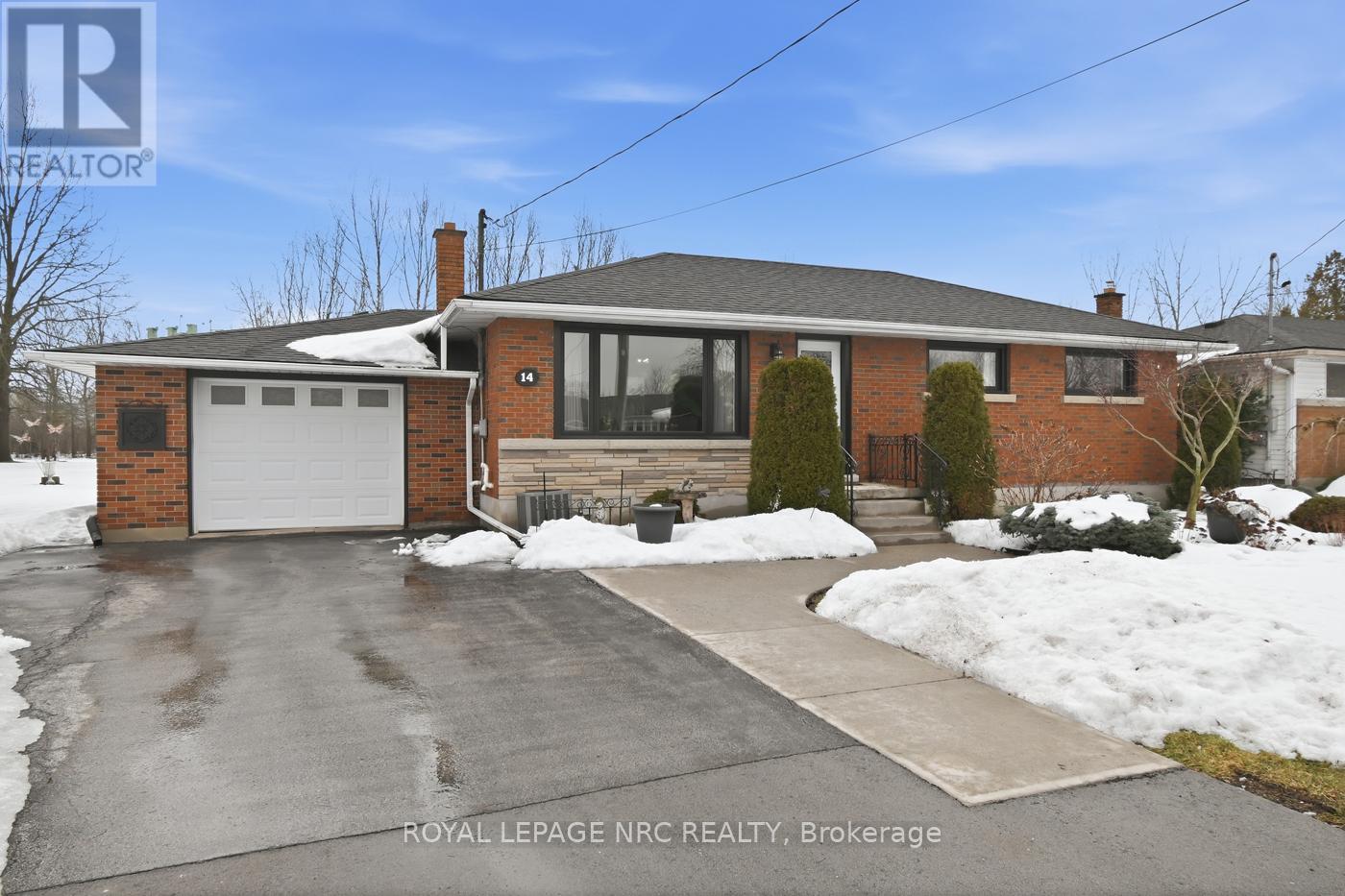 14 Terrace Avenue, Welland, Ontario  L3C 2C4 - Photo 2 - X12808136