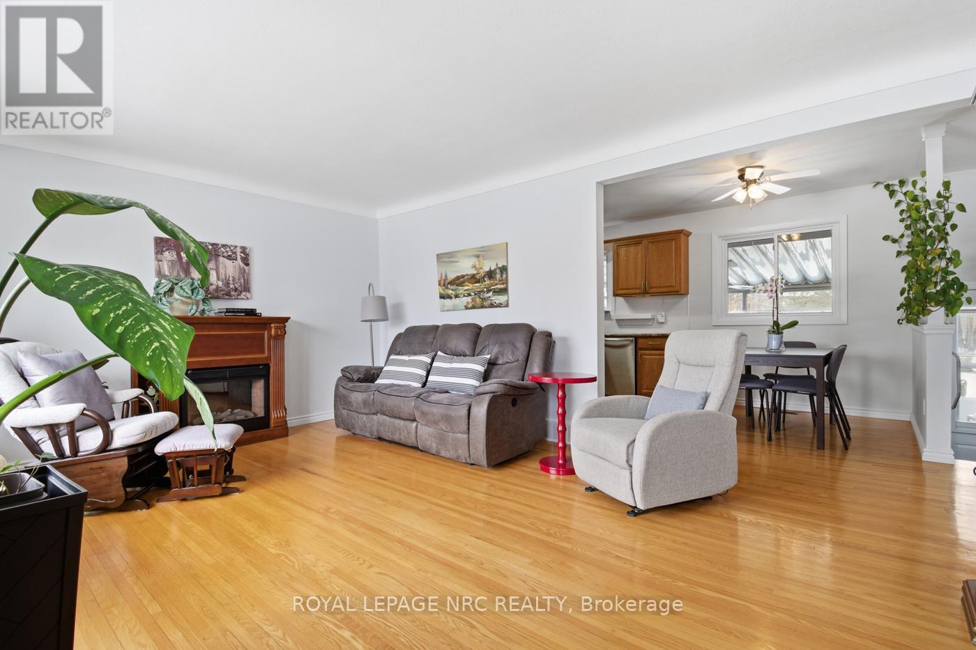 14 Terrace Avenue, Welland, Ontario  L3C 2C4 - Photo 8 - X12808136