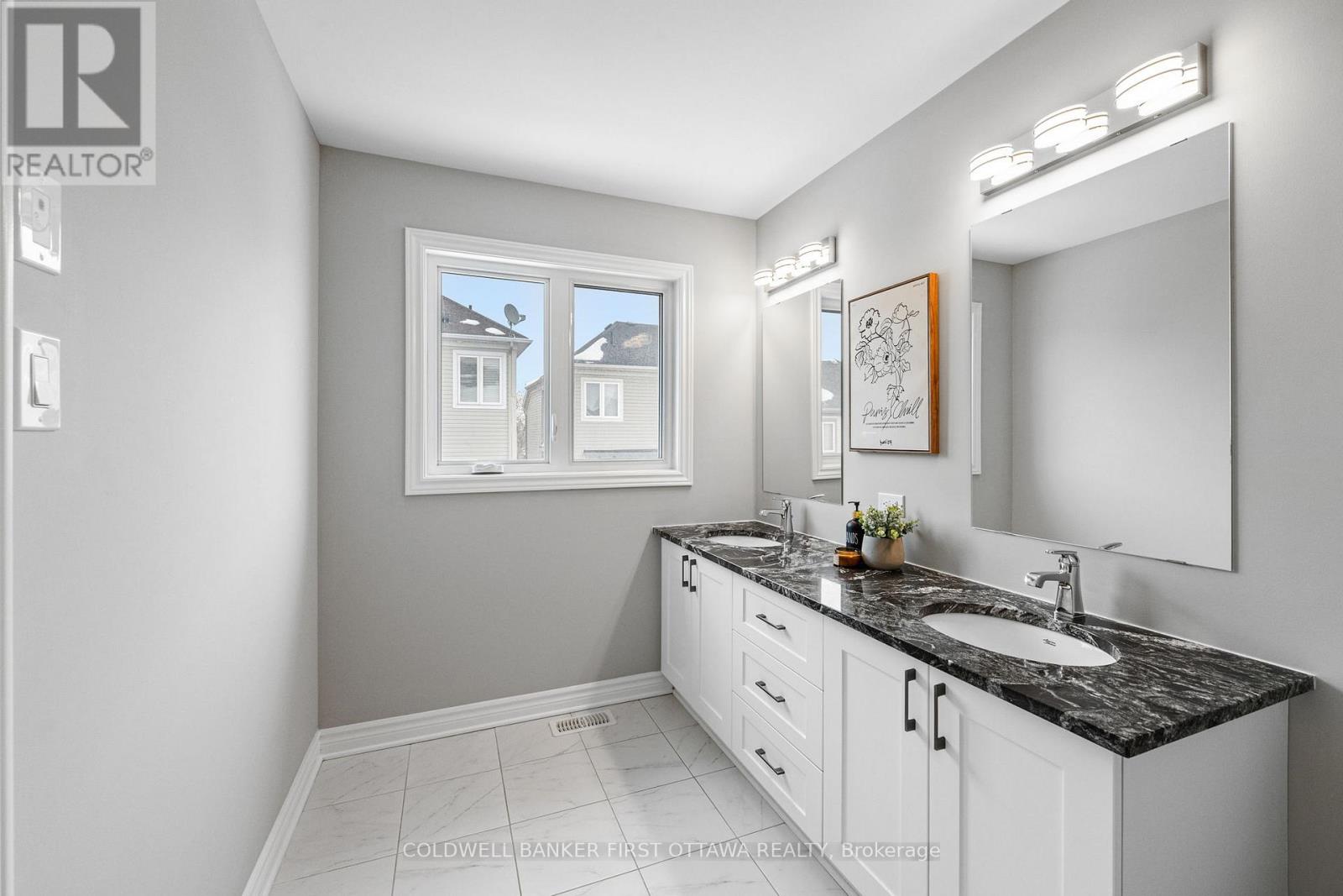 426 Warmstone Drive, Ottawa, Ontario  K2S 0W2 - Photo 25 - X12807872