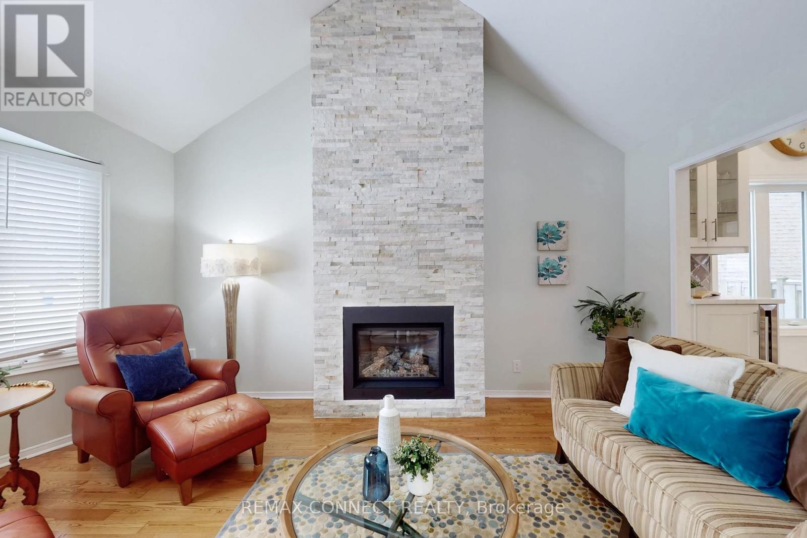 20 Beaumont Drive, Ajax, Ontario  L1T 1R8 - Photo 3 - E12808146