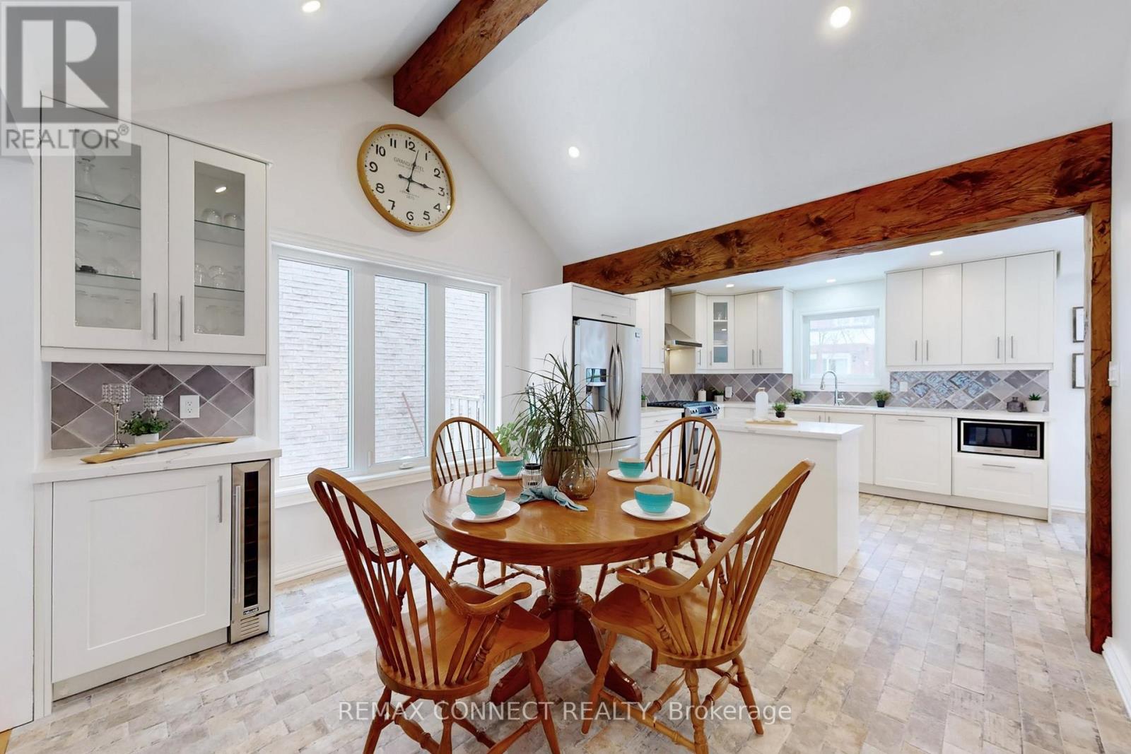 20 Beaumont Drive, Ajax, Ontario  L1T 1R8 - Photo 7 - E12808146