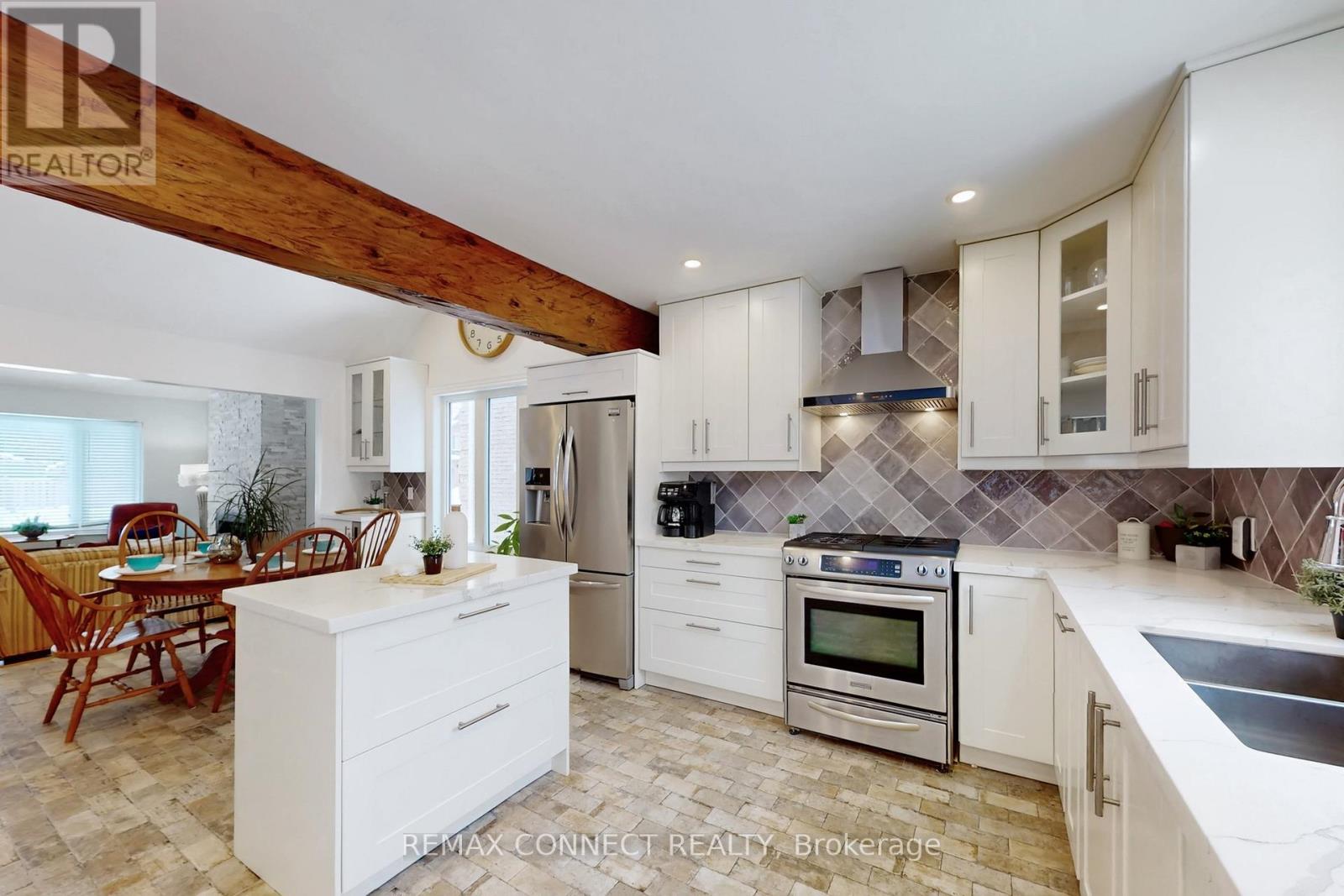 20 Beaumont Drive, Ajax, Ontario  L1T 1R8 - Photo 9 - E12808146