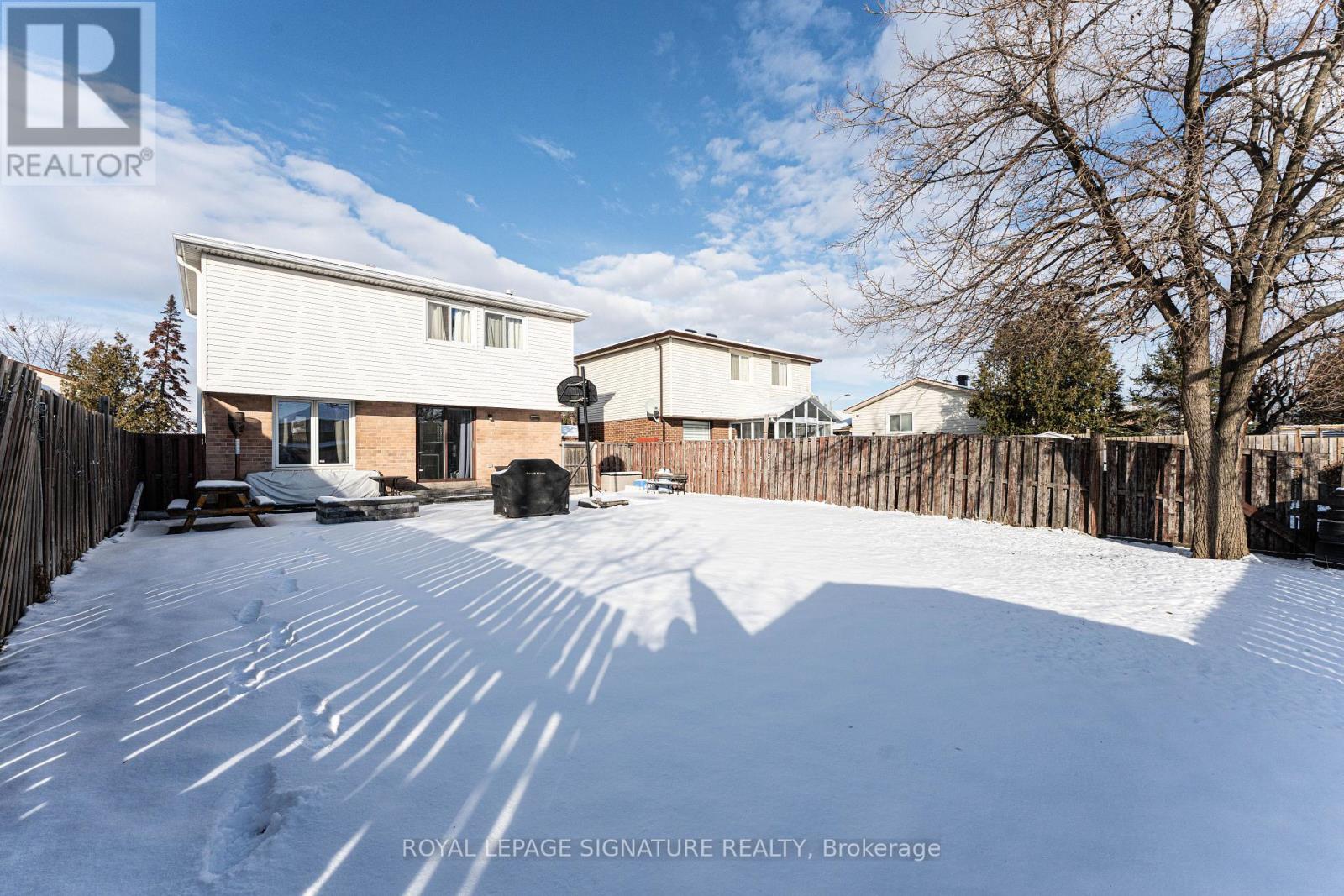 25 Hun Crescent, Toronto, Ontario  M9V 4G3 - Photo 48 - W12808148