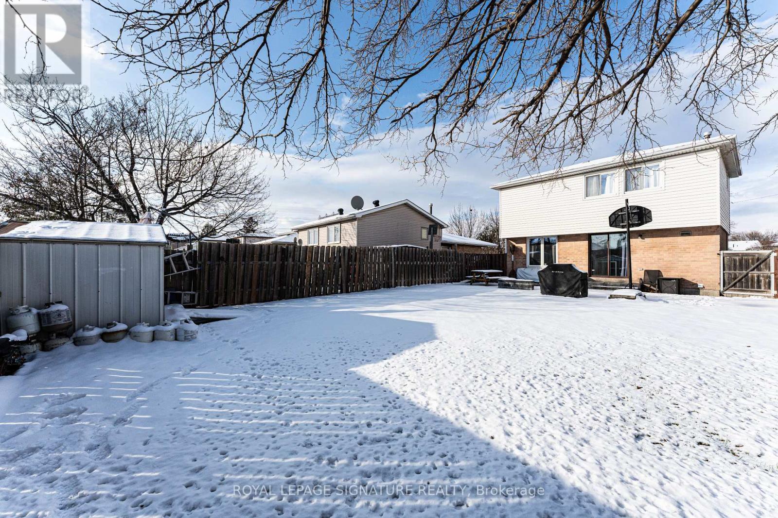 25 Hun Crescent, Toronto, Ontario  M9V 4G3 - Photo 50 - W12808148