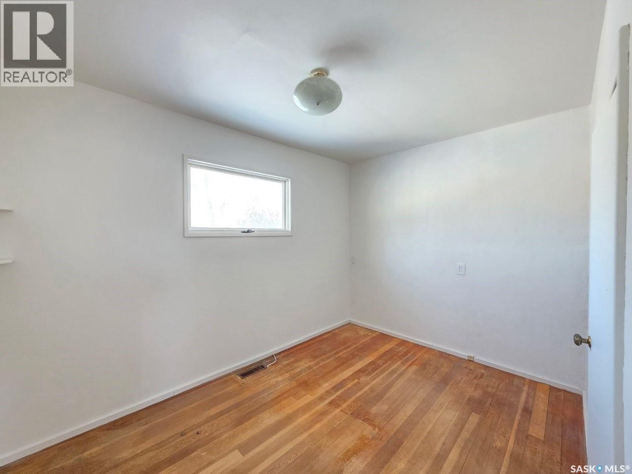 702 Princess Street, Regina, Saskatchewan  S4T 3X7 - Photo 6 - SK028782